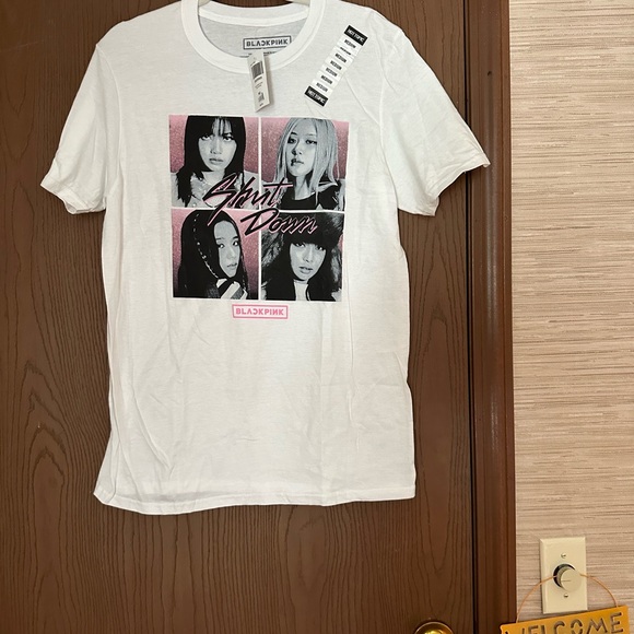 Black Pink tee in size Medium - Picture 2 of 5